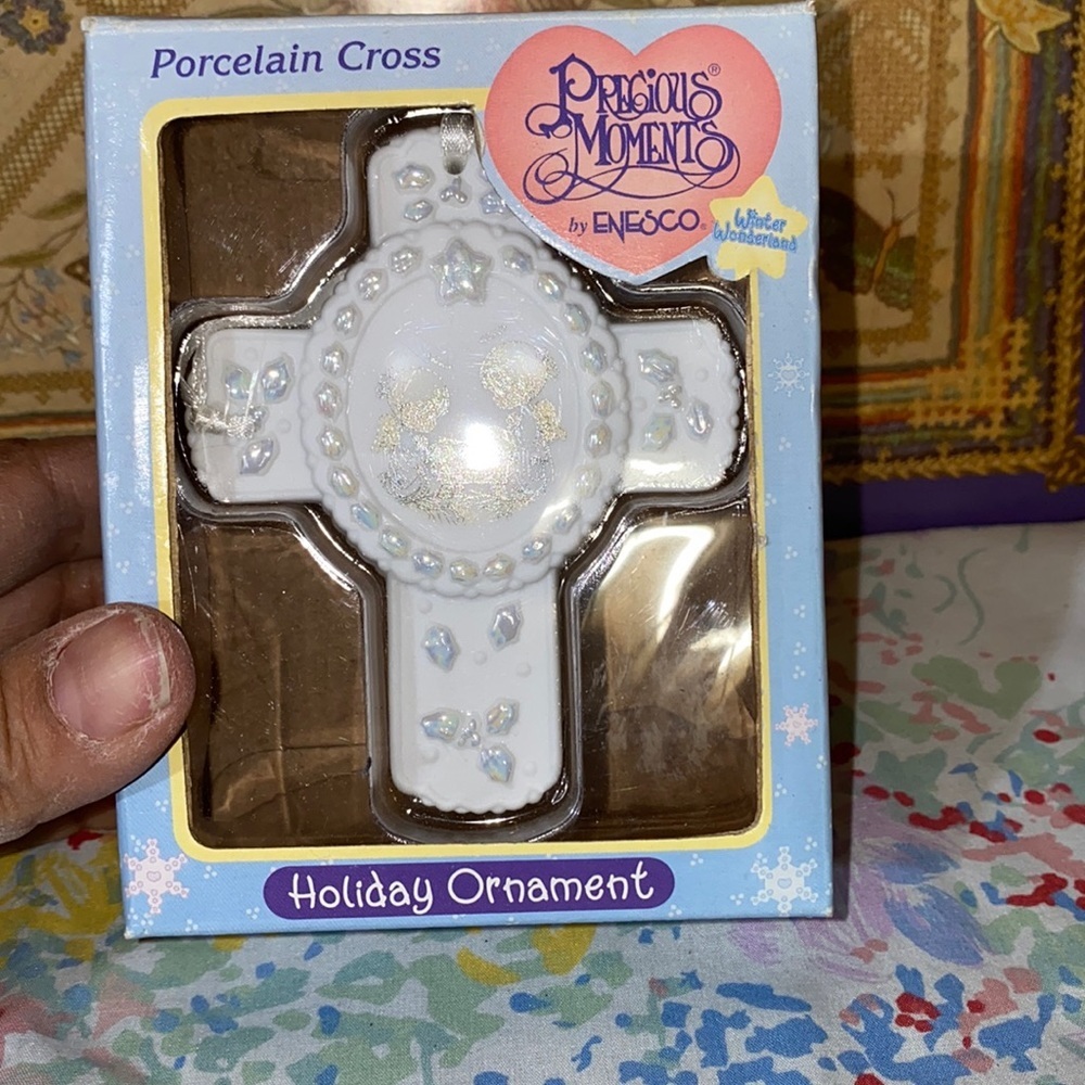 NIB precious moments porcelain cross holiday ornament